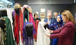 Kocaeli’de “Şehrim Sanat” Sergisi Ziyaretçilerini Büyülüyor