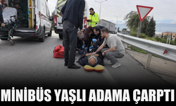 Minibüs yaşlı adama çarptı