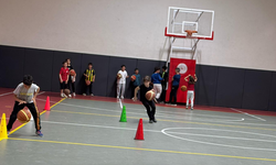 Akyazı’da Spor Dolu Yaz: Gençler Uzman Antrenörlerle Gelişiyor