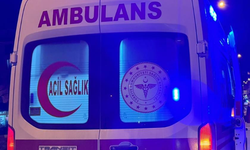 Motosiklet ile kamyonet çarpıştı: 1 yaralı