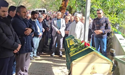 Sahne aldığı düğünde kalp krizi geçiren sanatçı Yüksel Kader son yolculuğuna uğurlandı