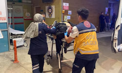Motosiklet kaldırma çarptı : 1 ağır yaralı
