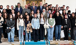 Karasulu Öğrenciler Gazi Meclis’te