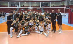 Sakarya Voleybol Zirve Yürüyüşünü Sürdürüyor