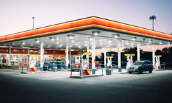 Dev akaryakıt şirketinin satışı için imzalar atıldı