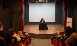 Felsefe Atölyesi yoğun katılımla başladı