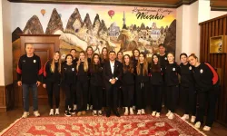 Galatasaray Sutopu Takımı'ndan Başkan Arı'ya ziyaret!