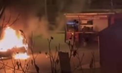 Yıldırım’da hafif ticari araç alev aldı