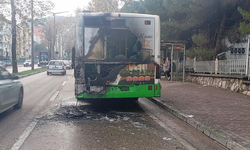 Bursa’da Yolcu Otobüsünde Motor Yangını: Panik Yaşandı