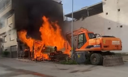 Bursa’da Baraka Yangını Mahalleyi Paniklettı