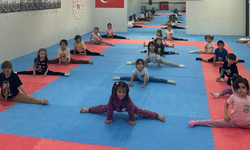 Minikler karate, jimnastik ve tenis kurslarına akın ediyor