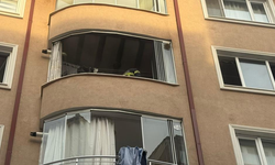 Balkonda çıkan yangın paniğe neden oldu