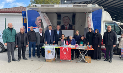 Başkan Akın Kapalı Pazar Yeri’ndeki AK Nokta’da Vatandaşlarla Buluştu