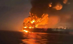 Karadeniz’de iki gemi saldırıya uğradı