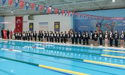 Sapanca’da Çocuklar Öğretmenler İçin Kulaç Açtılar