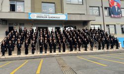 Erenler İlkokulu’nda 10 Kasım Atatürk’ü Anma Programı Gerçekleştirildi