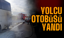 TEM Otoyolu’nda yolcu otobüsü alev aldı: Motor kısmı küle döndü