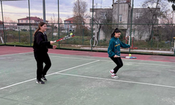 Kocaali’de tenis atağı: Genç yetenekler keşfediliyor