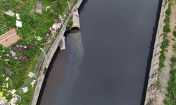 Haramidere’den denize siyah akış görüntülendi