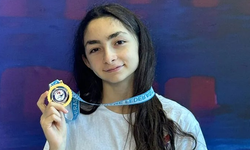 Karasulu Genç Yüzücüler Türkiye Finalinden Madalyalarla Döndü