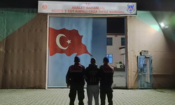 Komşu ilde aranan 10 hükümlü yakalanarak cezaevine gönderildi