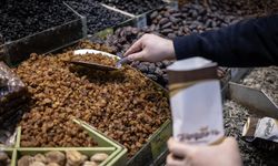 Yılbaşı öncesi kuru yemişçilerde alışveriş hareketliliği başladı