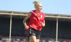 Nevide Çiçek’in Siverek Kadın Futbol Takımı’ndan Ayrılığı Merak Konusu Oldu