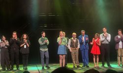 Onur Ünlü'nün filminden uyarladığı 'Güneşin Oğlu' oyunu ilk kez tiyatroseverlerle buluştu