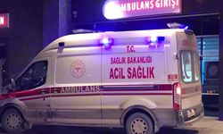 Otobüs ile otomobil çarpıştı: 3 yaralı