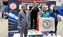 SUBÜ öğrencilerinden boksta iki madalya