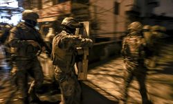 Narkotik operasyonunda bir polis vurularak ağır yaralandı