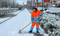 Serdivan’da Kar Mesaisi: Ekipler 7/24 Teyakkuzda