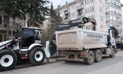 Serdivan’da Otopark Hamlesi İstiklal Mahallesi’nde Sürüyor