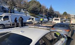 Kontrolden Çıkan Otomobil Çarptığı Aracı Karşı Yöne Savurdu: 4 Yaralı