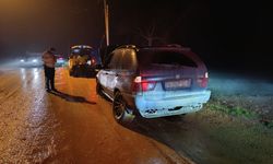 Alkollü sürücü polisten kaçtı, kovalamaca kazayla bitti