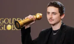 Altın Küre Ödülleri Sahiplerini Buldu: Timothée Chalamet Gecenin Yıldızları Arasında