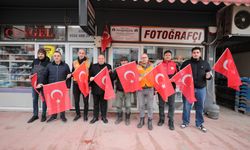 Başkan Ata İlçeyi Al Bayraklarla Donattı