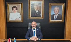 Başkan Sarıoğlu’ndan bayrak tepkisi: Tüm Sakarya’yı bayrak asmaya davet etti