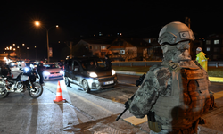 Sakarya Valisi Rahmi Doğan, yılbaşı güvenlik denetimlerinde sahada