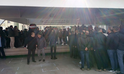 İş Makinesinin Altında Kalan Belediye İşçisi Son Yolculuğuna Uğurlandı