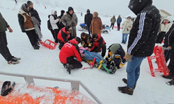 Yaralı Kız Kar Motoruyla Kurtarıldı