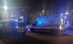 Sabah vakti bıçaklı Kavga: 2 Kişi Sırtından Yaralandı