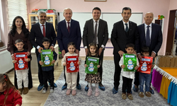 Öğrencilerin karne sevincine ortak oldular