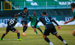 Sakaryaspor yine galibiyetle tanışamadı: Iğdır FK 1-0 Sakaryaspor