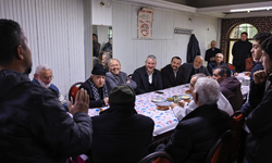 Başkan Osman Çelik Esentepe’de sahaya indi: Gönül gönüle buluşmalar