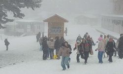 Kar kalınlığı 60 santimetreyi geçti