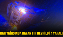 Bilecik’te Kar Yağışında Kayan Tır Devrildi: 1 Yaralı
