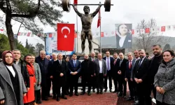 Naim Süleymanoğlu Heykeli Doğum Gününde Açıldı