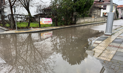 Adapazarı’nda Ara Sokaklar Göle Döndü