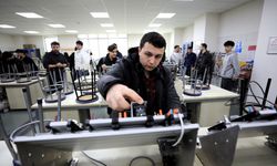 Teknoloji lisesi öğrencileri SUBÜ’yü ziyaret etti